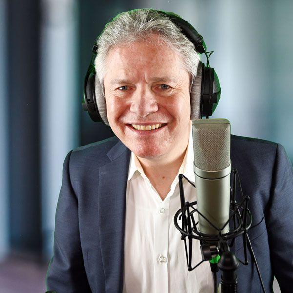 Oliver-Podcast im Podcast-Studio - 600px